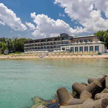 Resort Hvd Nympha - Private & Free Parking 4*