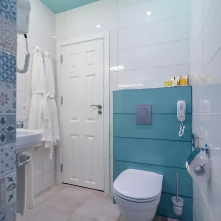 Hvd Nympha (adults Only) Golden Sands